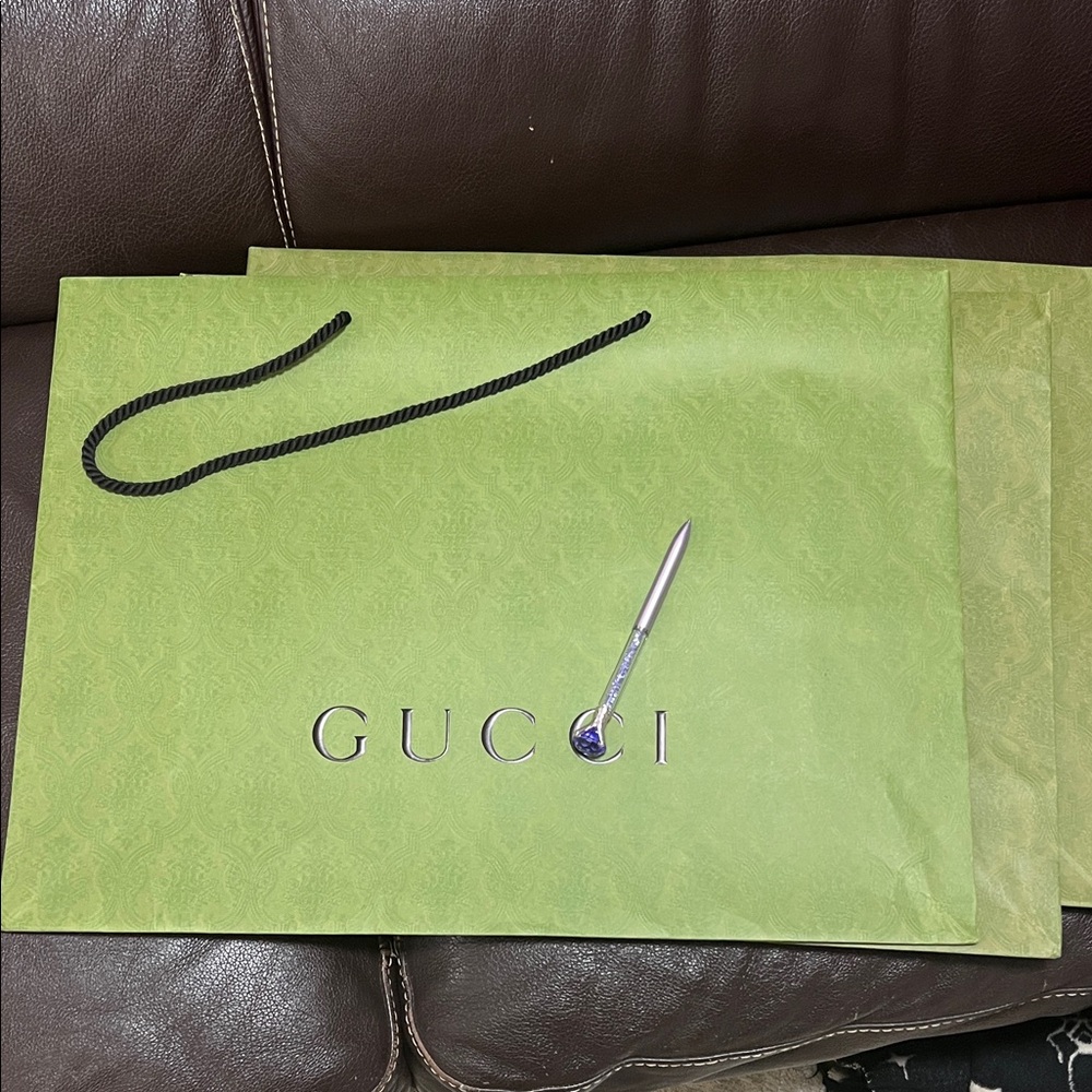 Gucci Lime Green Shopping Bag  🛍️‼️